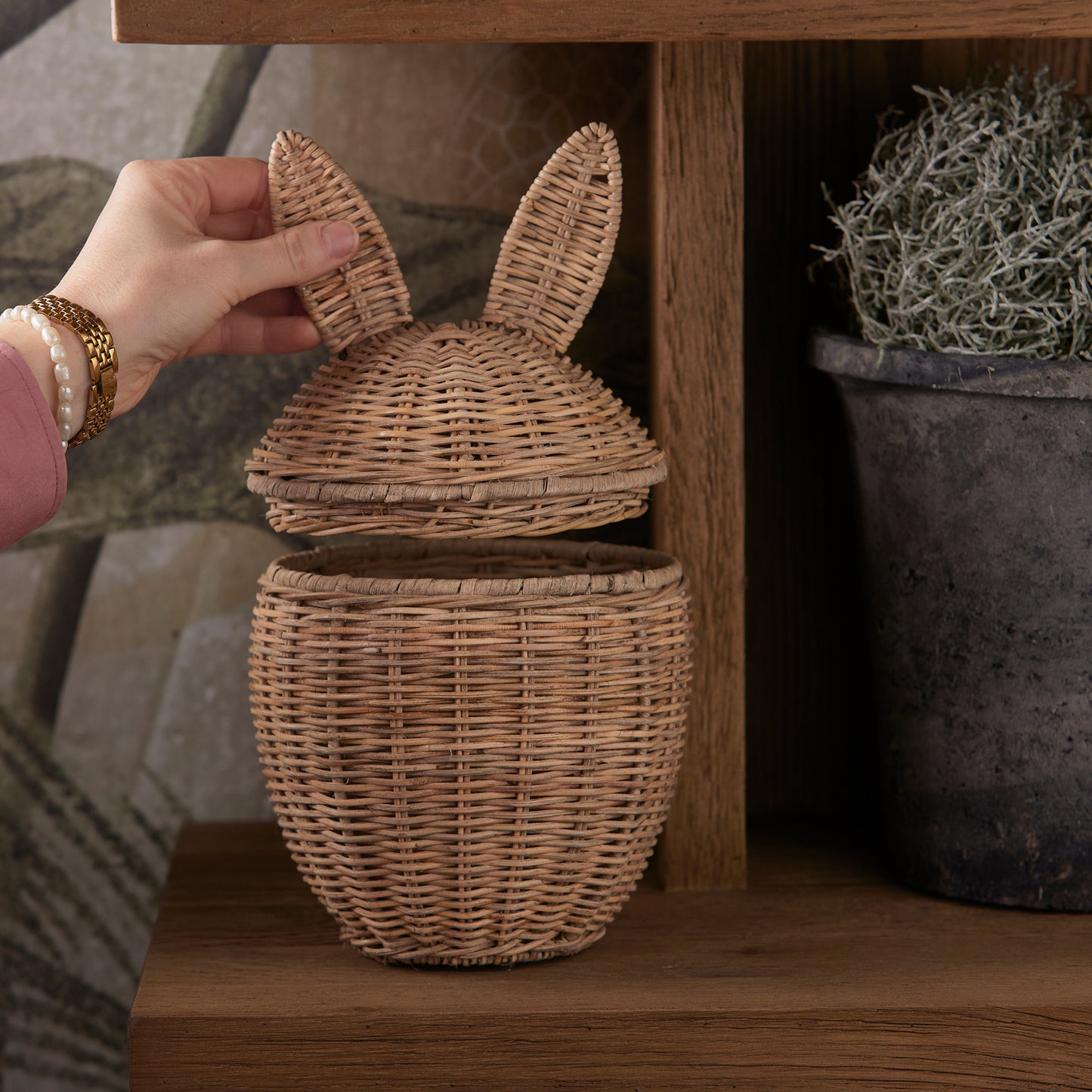 Rustic Rattan Easter Rabbit Basket Kori
