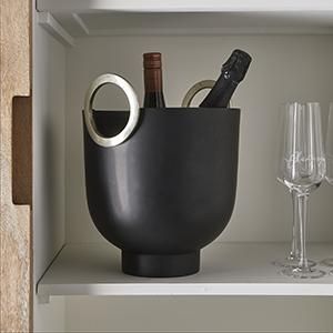 Party in Paris Viinicooleri - Kattaus