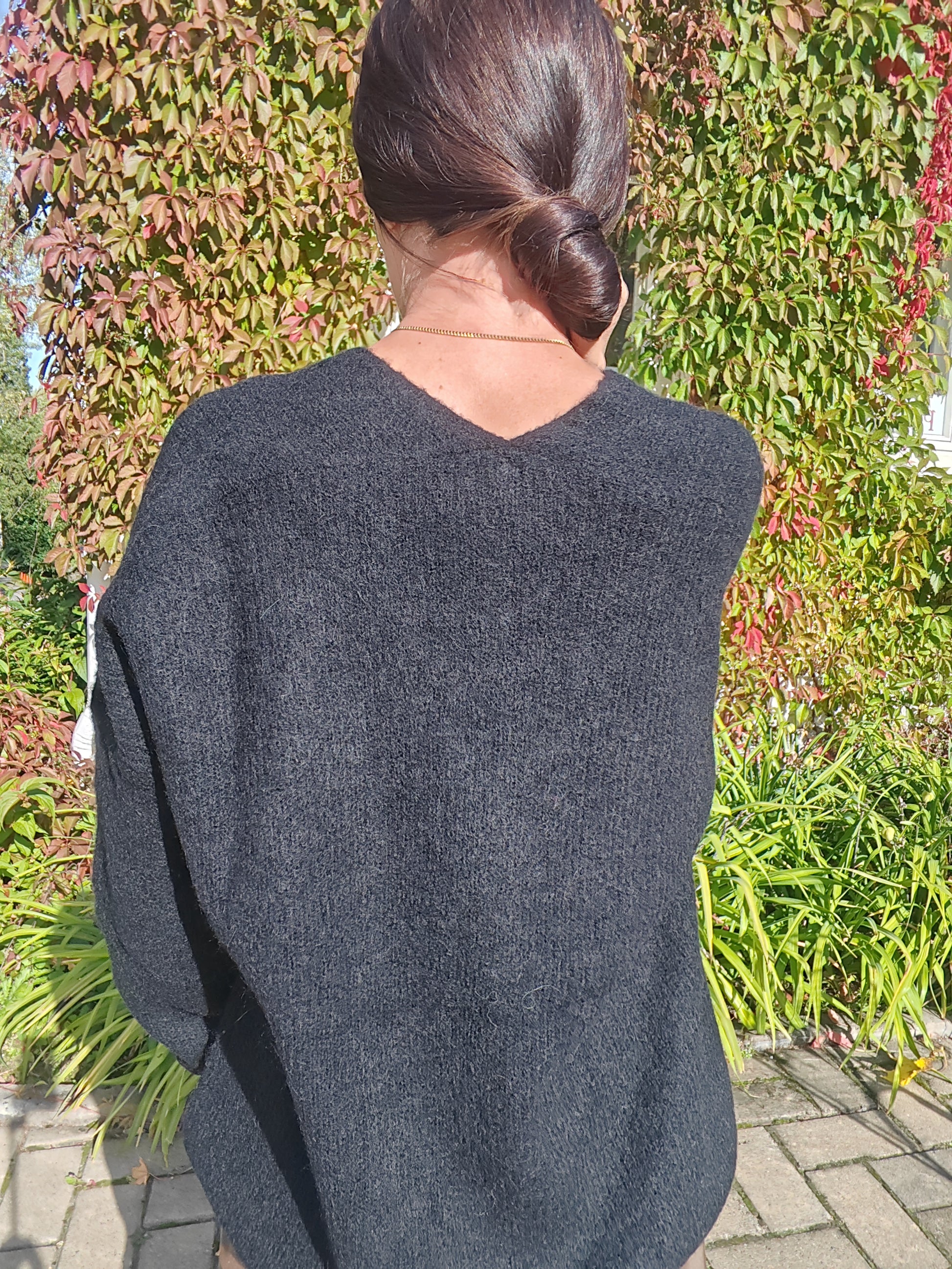 Thora V-Neck Knit - Yläosat