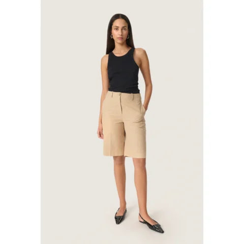 Carry Shortsit