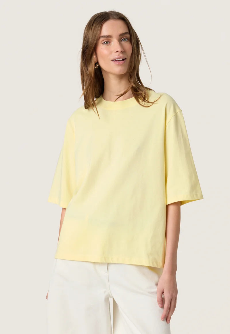 Jina Basic T-Paita