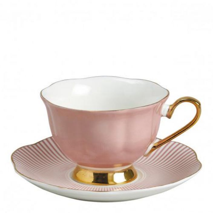Tea cup madame
