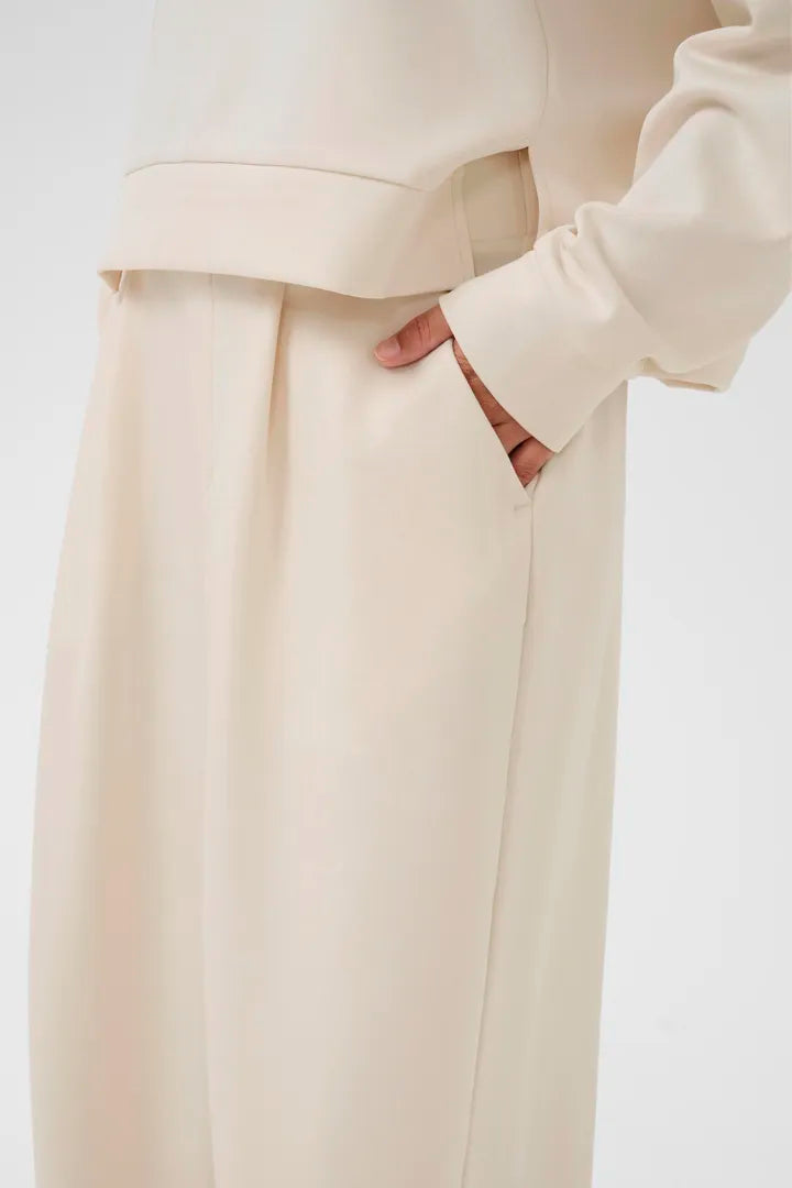 Alyson Chabrina Housu