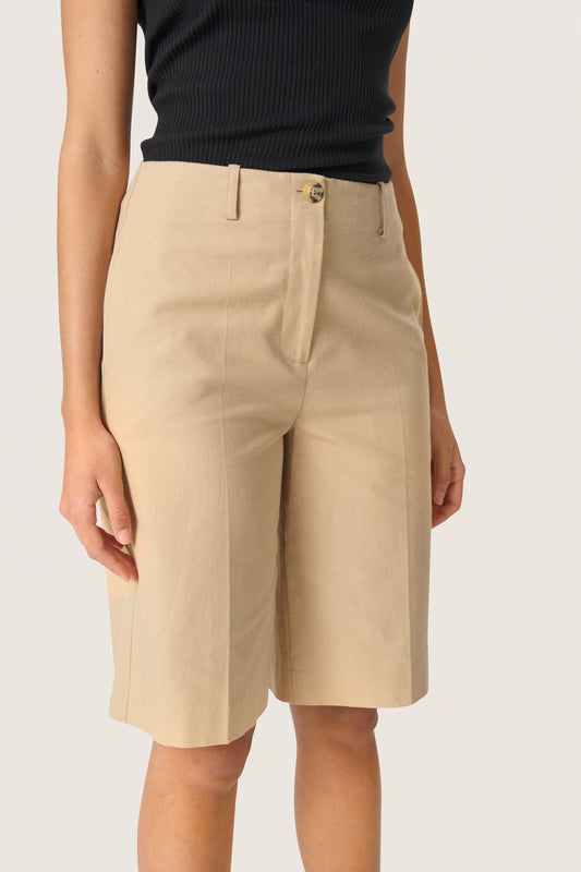 Carry Shortsit