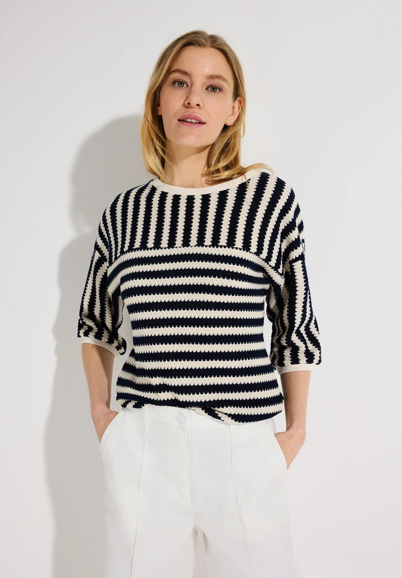 Sinivalkoinen Raidallinen Neule