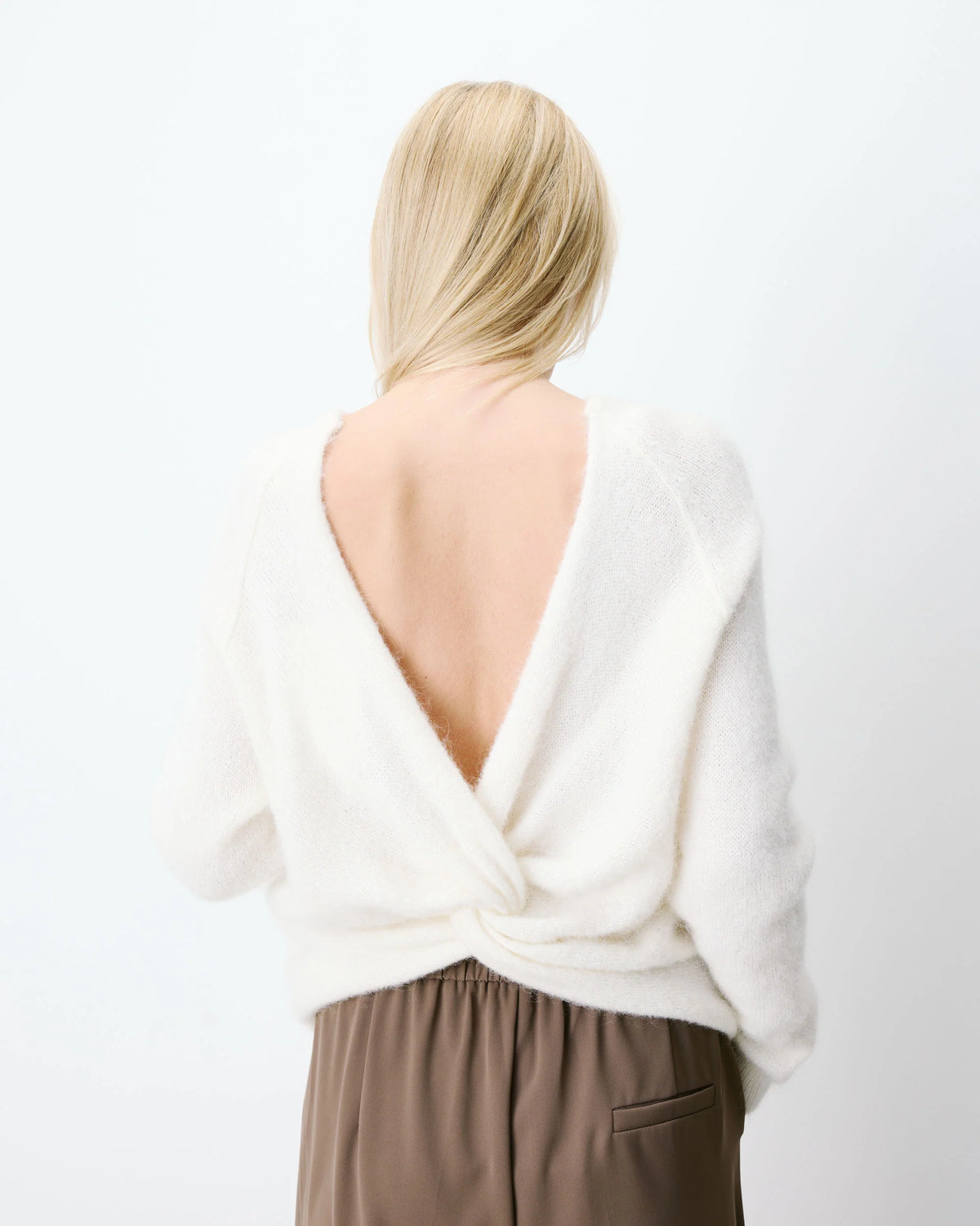 Athemis Neule
